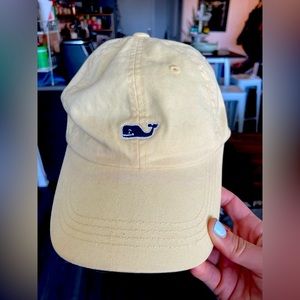 Yellow pastel vineyard vines hat